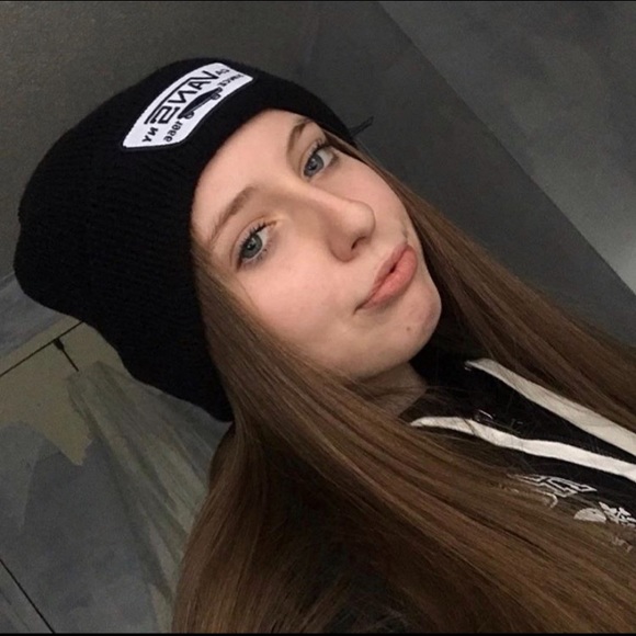 Meet your Posher, Brianne - Picture 1 of 1